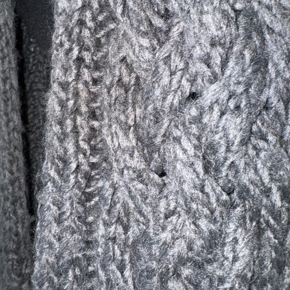 Michael Kors Gray Cable-Knit Scarf - Picture 6 of 6